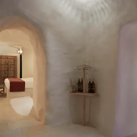 White Pearl Cavalieri (adults Only) 3* Imerovígli